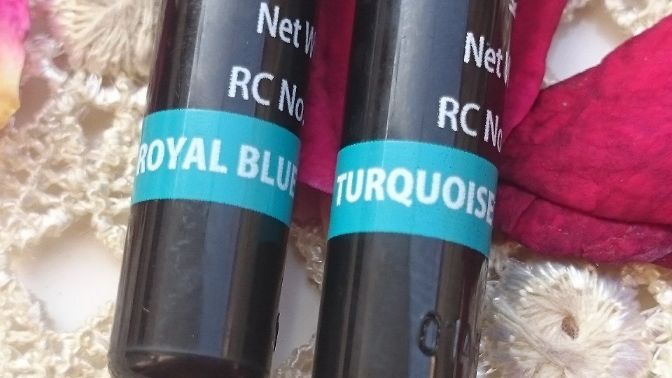 Lakme Eyeconic Kajal - Turquoise & Royal Blue 3