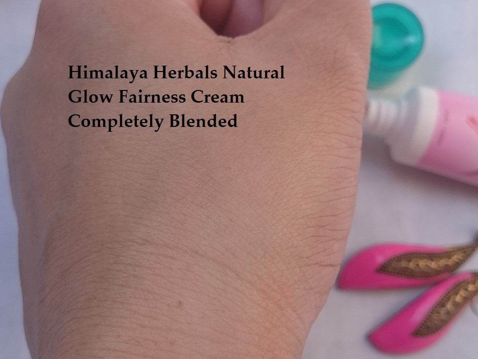himalaya herbals natural glow fairness cream blended