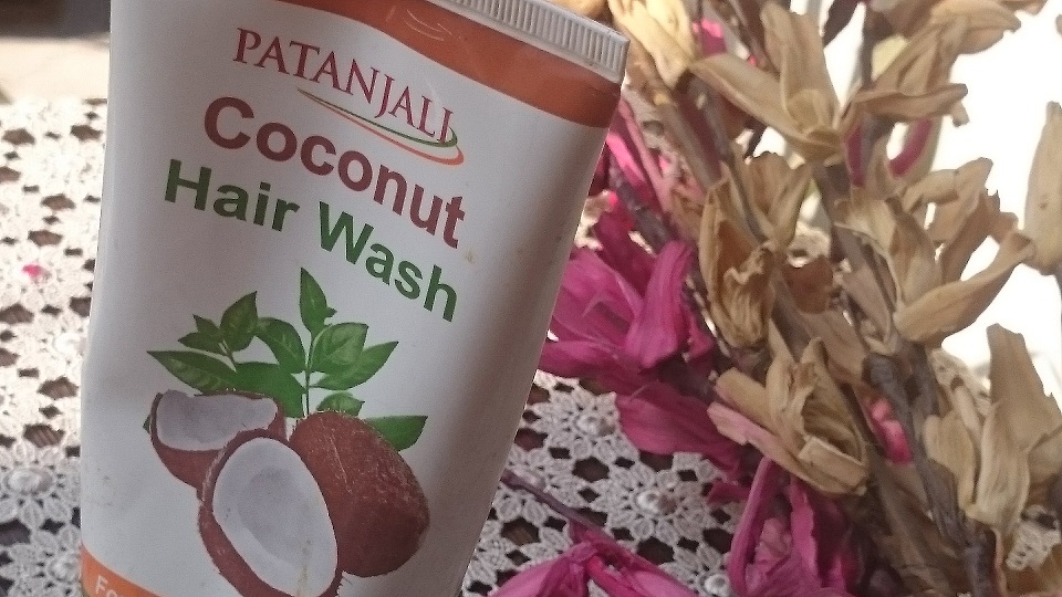 patanjali-coconut-hair-wash-3
