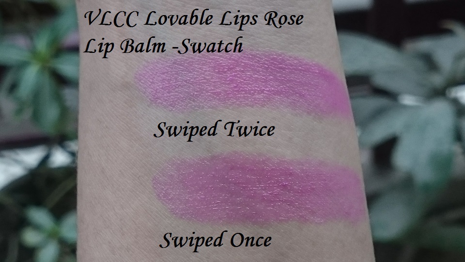 VLCC lovable lips lip balm in Rose swatch