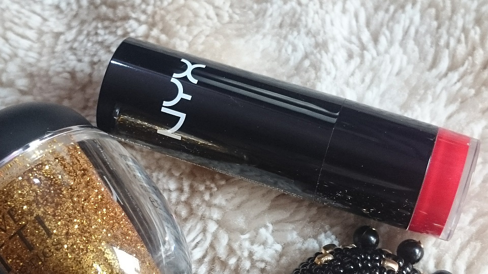 nyx round lipstick