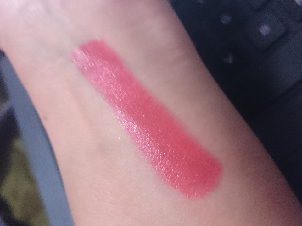 maybelline colorshow cream caramel swatch