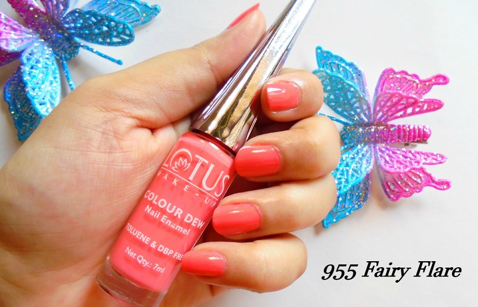 best makeup beauty mommy blog of india Lotus Herbals Colour Dew Nail  Enamel 955 Fairy Flare Review  NOTD