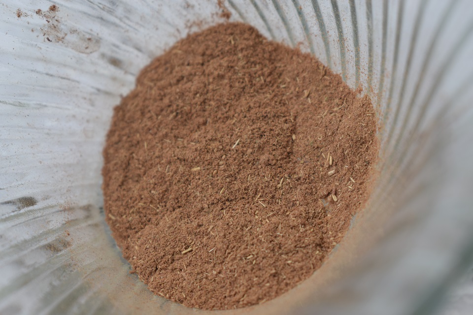 Indus Valley 100% Organic Hibiscus Powder - Texture