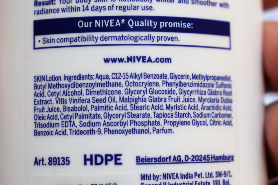 Nivea Extra Whitening Cell Repair Body Lotion SPF 15 - Ingredients