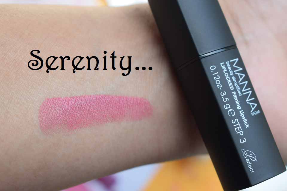 Swatch - Manna Kadar Liplocked Primering Lipstick Serenity