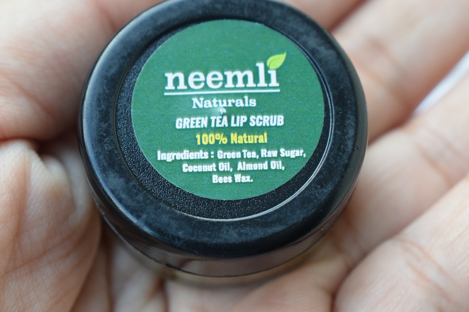 Neemli Naturals Green Tea Lip Scrub - Ingredients