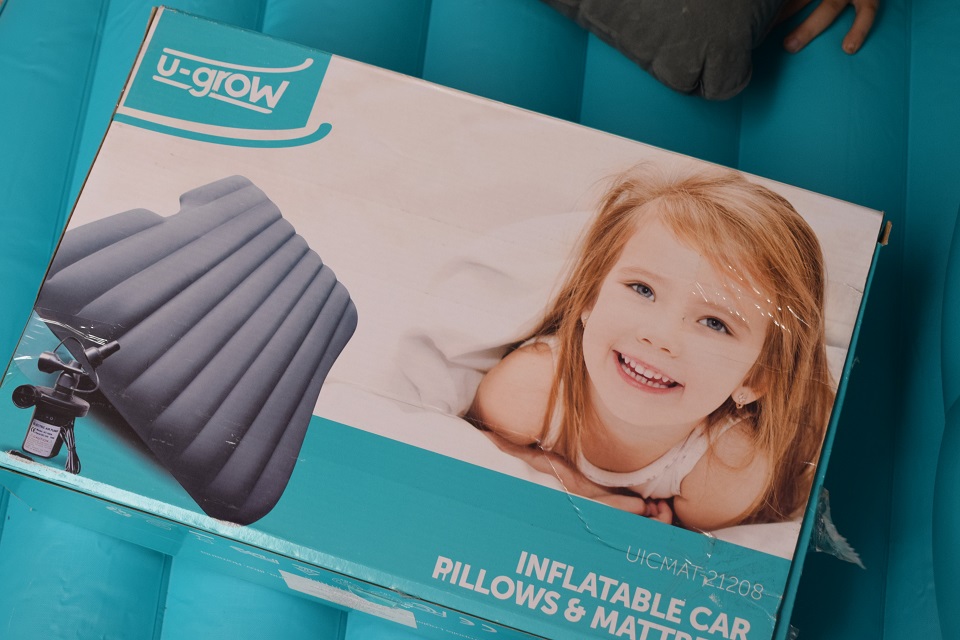 U-Grow Inflatable Car Pillows & Mattress (8)