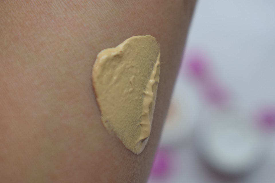 Just Herbs Skin Tint - Swatch