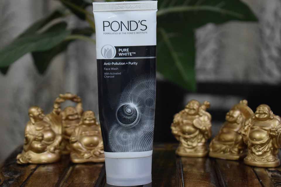 Ponds Pure White Anti Pollution Activated Charcoal Face Wash