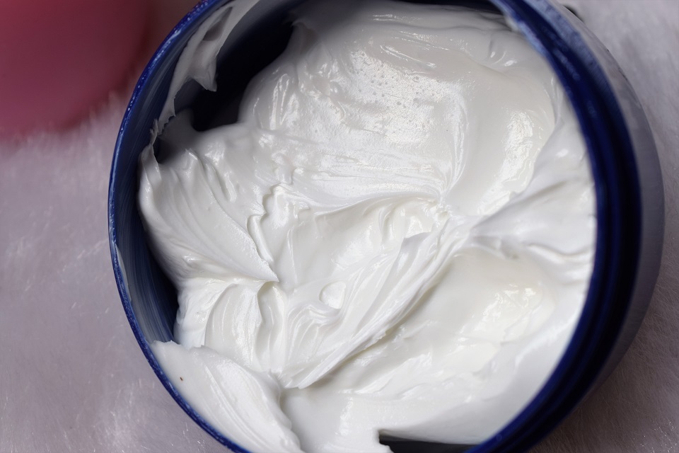 Nivea Cream - Rich In Moisture & Texture