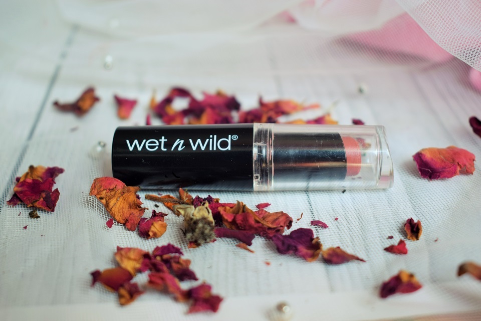 Wet n Wild MegaLast Lipstick - Bare It All (4)