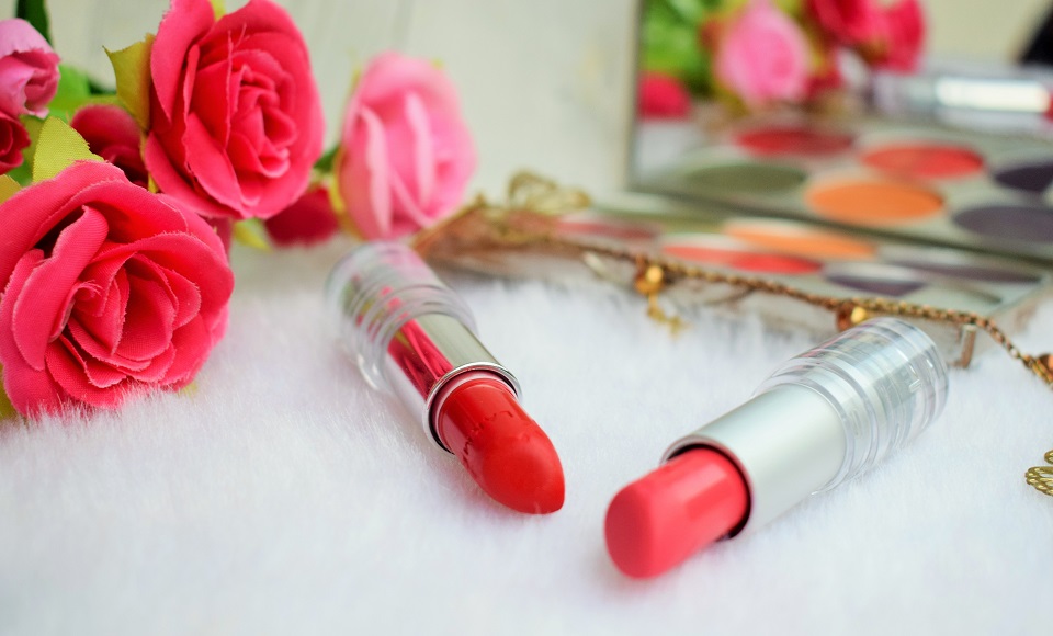Lakme Enrich Lipstick Satin Red R359 Matte Pink PM12 Review Swatches