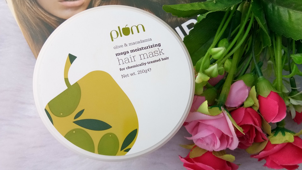 Plum Olive & Macadamia Mega Moisturizing Hair Mask | Review - High On Gloss
