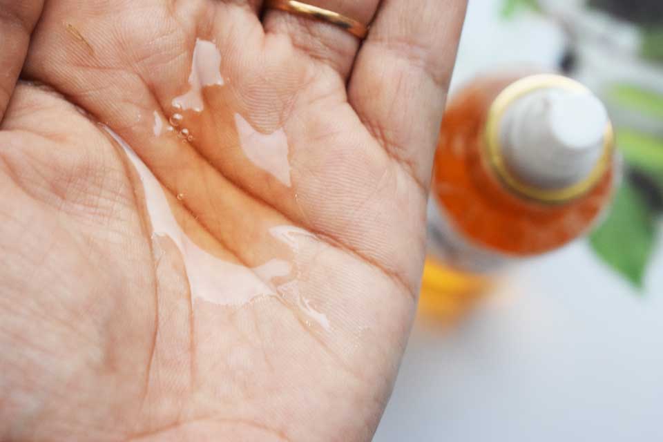 Just Herbs Silksplash Rehydrant face Wash Texture